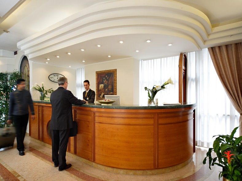 Hotel Mozart Milán Interior foto